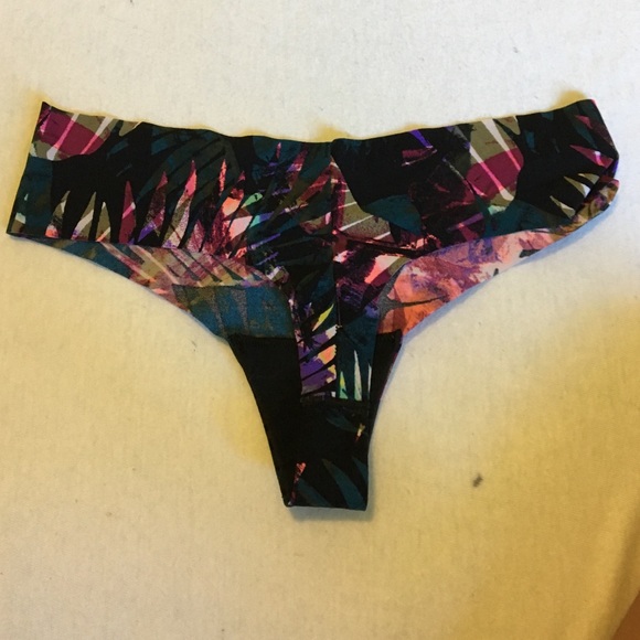 Pink thong! - Picture 2 of 2