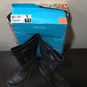 Girls boots