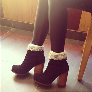 🤡FLASH SALE🤡Jeffrey Campbell Rumble Booties