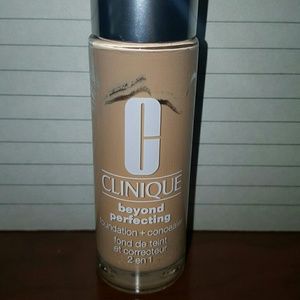 Clinique Beyond Perfecting Foundation & Cnclr 6.5