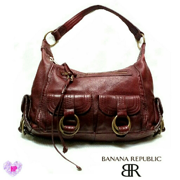 Banana Republic Handbags - 💖HP💖 BANANA REPUBLIC MERLOT PBLD LTHR SHLDR BAG