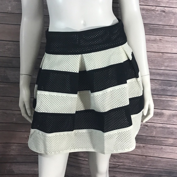 NEW Umgee Pleated Mini Skirt Striped Lined S M L - Picture 2 of 4