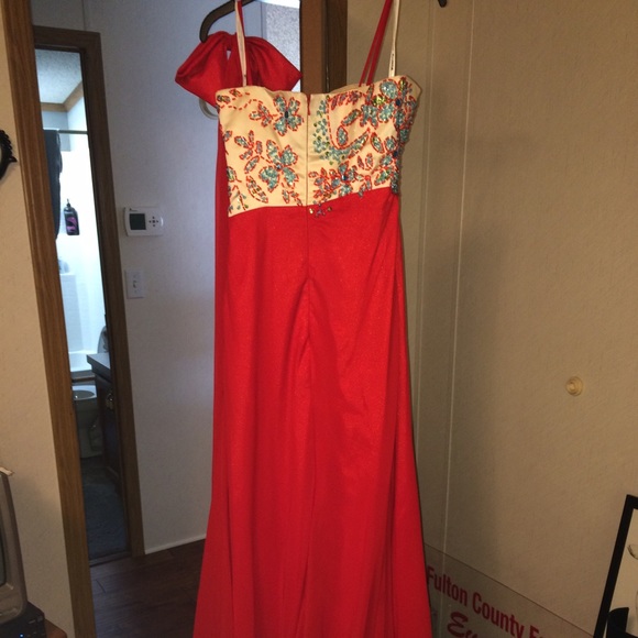 Red Prom/Pageant Dress - Picture 2 of 4