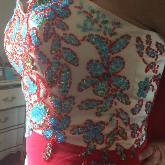 Red Prom/Pageant Dress - Picture 4 of 4