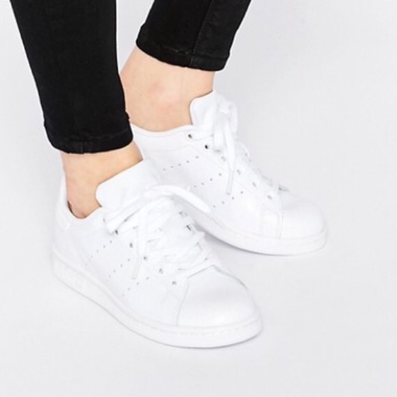 Adidas Shoes - Adidas Stan Smith