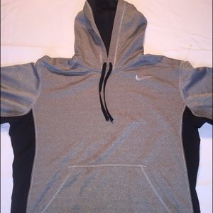 Men's Large Nike Thermafit hoodie