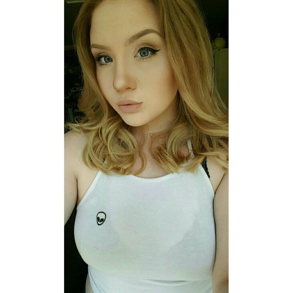 Meet your Posher, Carly