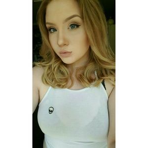 Meet your Posher, Carly