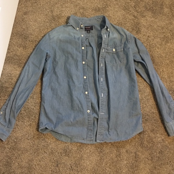 Blue denim American Eagle shirt
