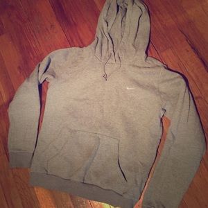 Gray Nike Pullover Hoodie (Medium) LIKE NEW