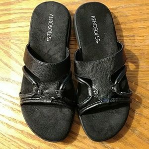 BLACK SANDALS