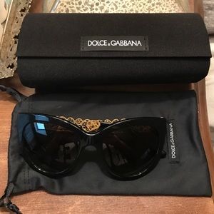DG4211 Dolce & Gabbana Sunglass