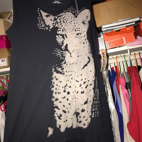 black tang top... it runs kind of long