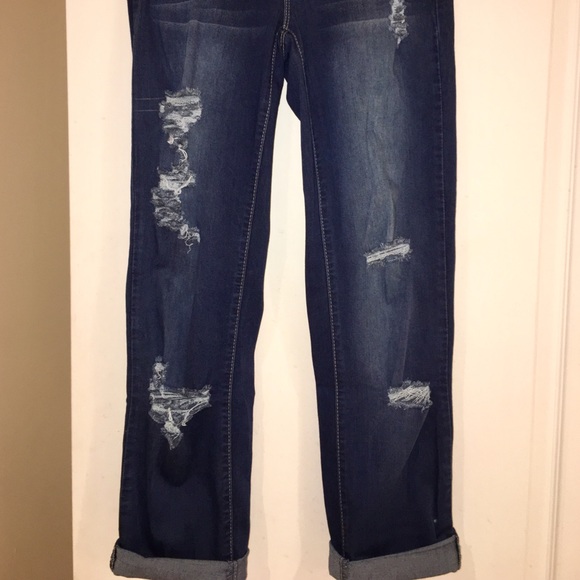 Butt enhancing cropped pants 💕 - Picture 4 of 4