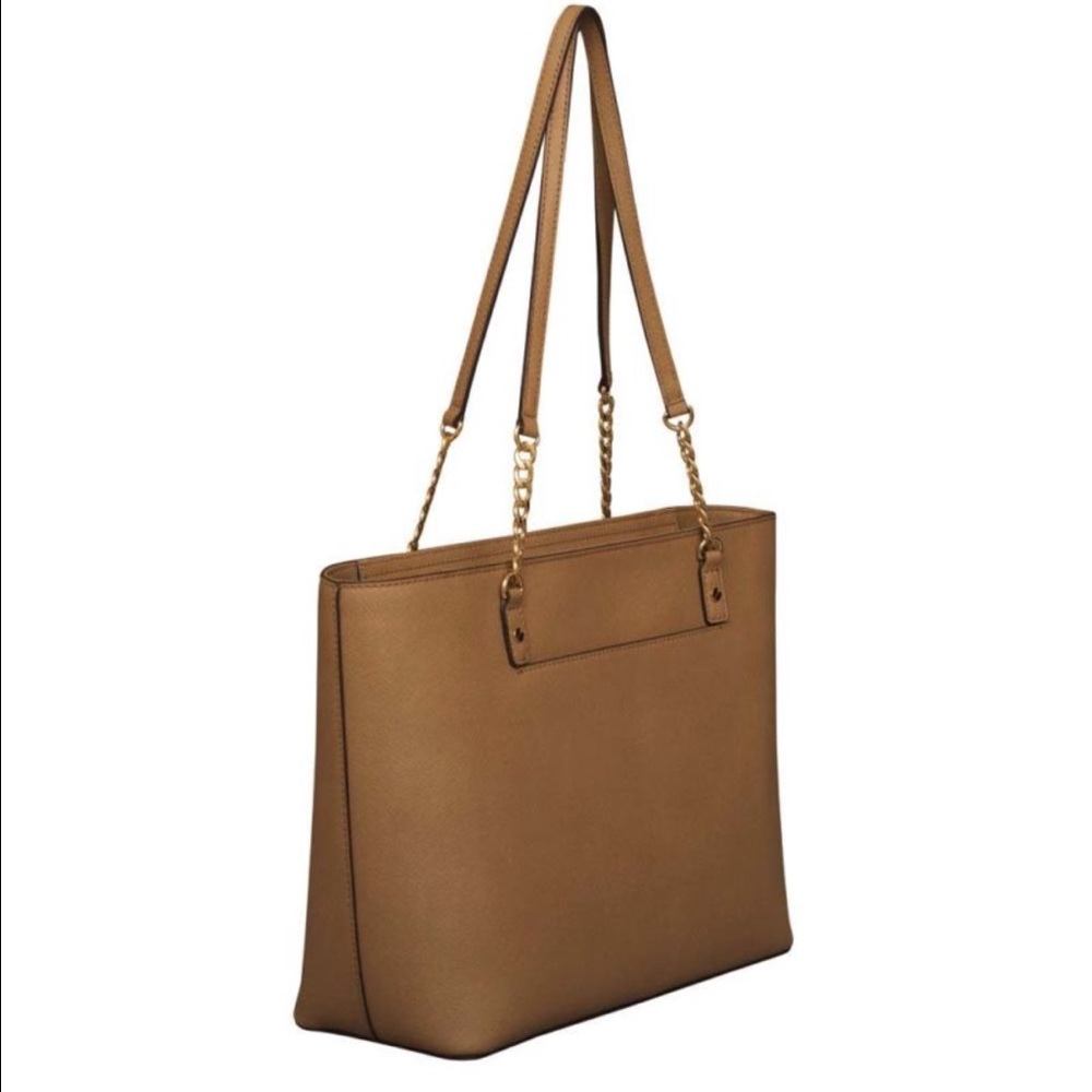 NEED TO SELL QUICKLY NWT Michael kors NO LOWBALL - Picture 2 of 6