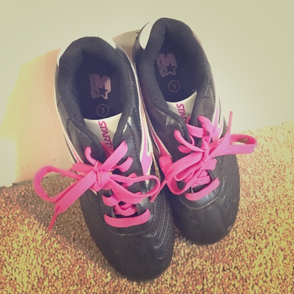 Girls soccer cleats