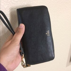 Fossil wallet wristlet