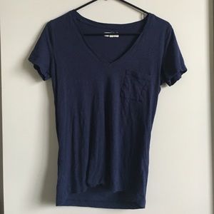 navy v neck tshirt size xs