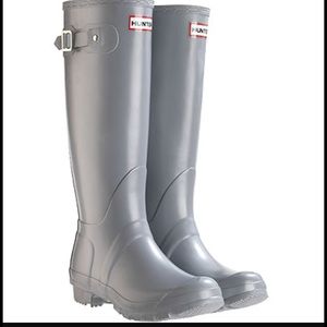 Women's gray size 8 Hunter Boots