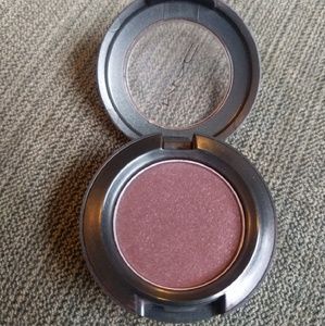 Markdown!! MAC eyeshadow- "Sketch" velvet.