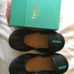 BLACK MATTE TIEKS