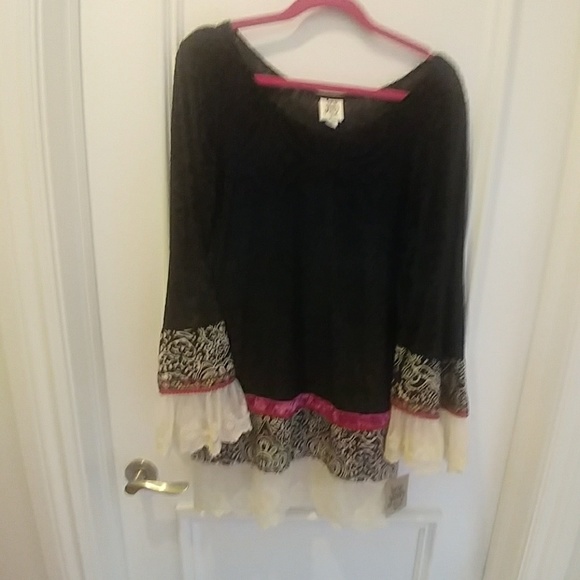 Ivy Jane black VELOUR, LACE AND PINK Tunic New