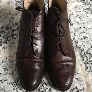 Vintage Etienne Aigner leather boots