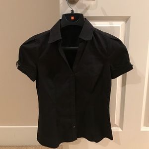 Nice woman's black short sleeve shirt