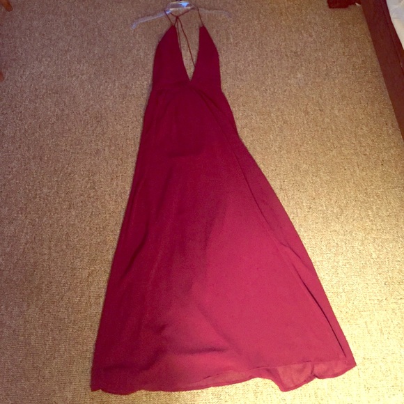 Tobi maxi dress. Deep V. Strappy back. Sz S
