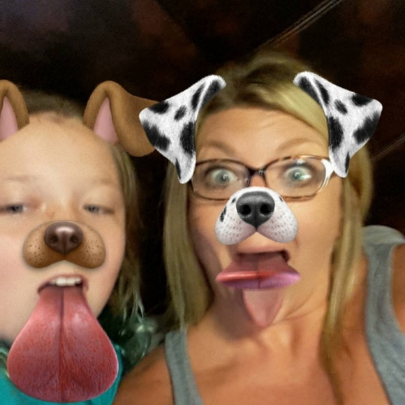 Meet your Posher, Lindsey