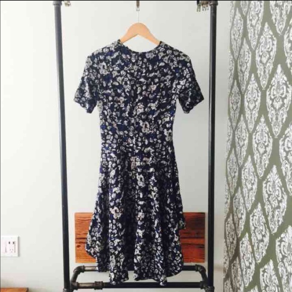 H&M - Picture 2 of 4