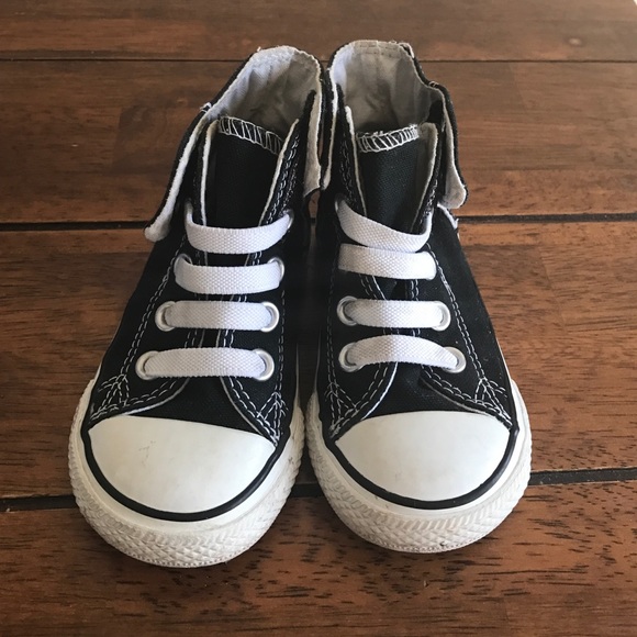 Converse toddlers