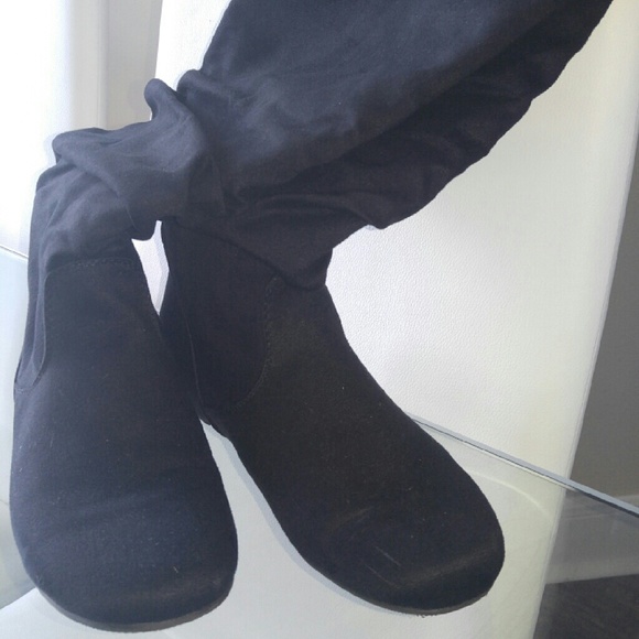 Boots - Picture 2 of 2