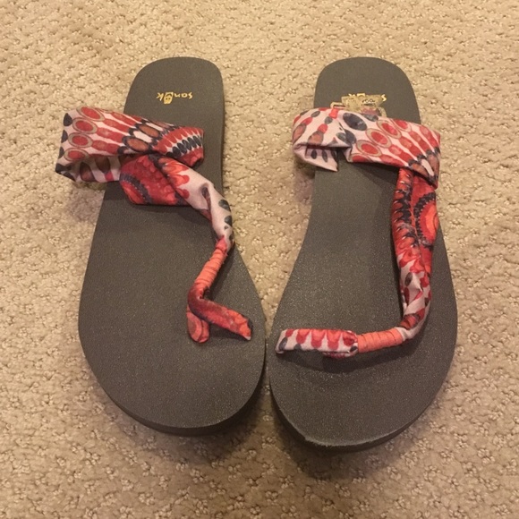 Sanuk sandals