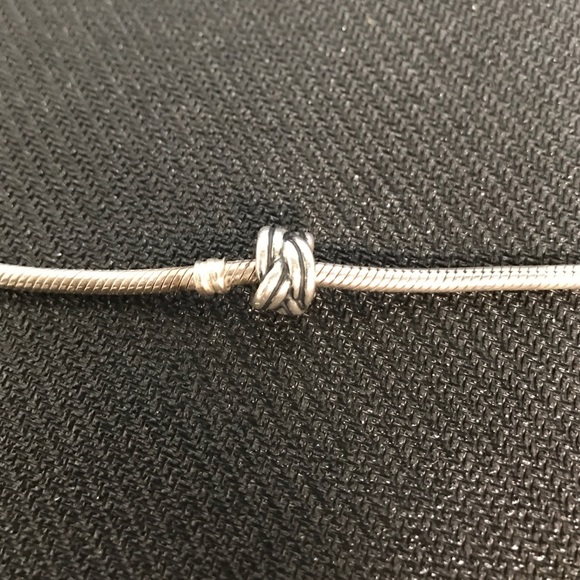 Pandora Forget Me Knot charm