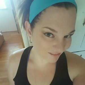 Meet your Posher, Thia