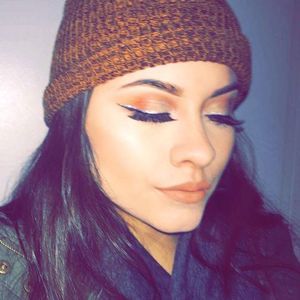 Meet your Posher, Lucy