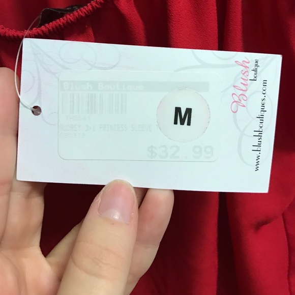 Small Red Top - Picture 3 of 3