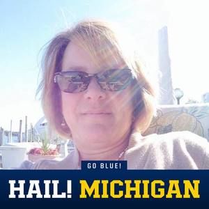 Meet your Posher, Elise