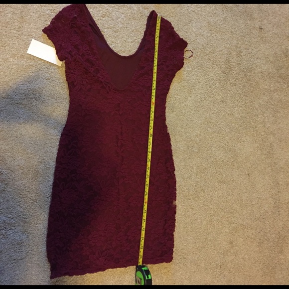 NWT. Tobi brand maroon lace print dress - Picture 6 of 6