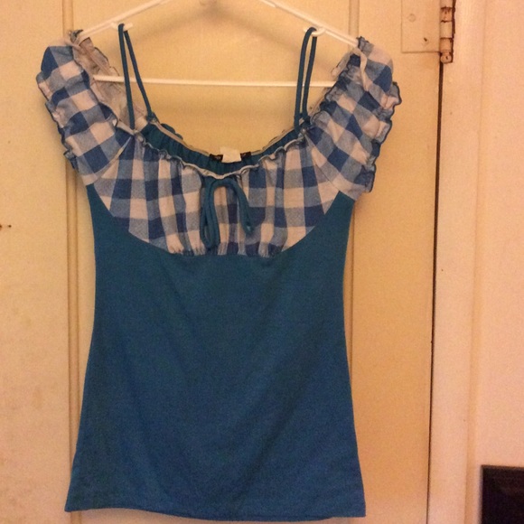 Blue and white top
