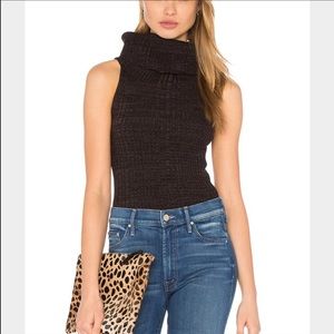 Leopard clutches