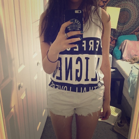 C&A oversized tank