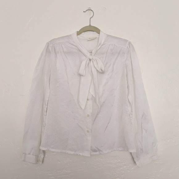 ❗️LAST CHANCE❗️White Blouse with Tie
