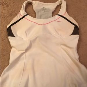 EUC Nike Workout Tank Size M