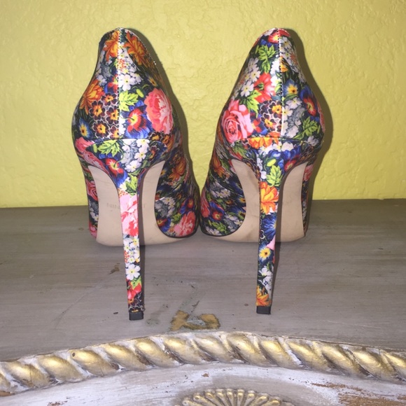 🌼🌸🌷🌞New Floral Heels🐝🌸🌺🌼