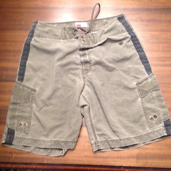 Mossimo Mens Shorts or swim shorts 32