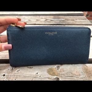 Coach wallet blue
