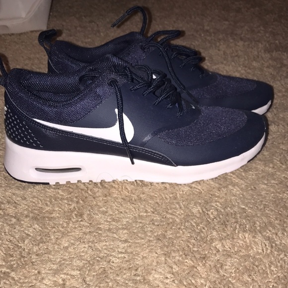 Navy women's Nike shoes