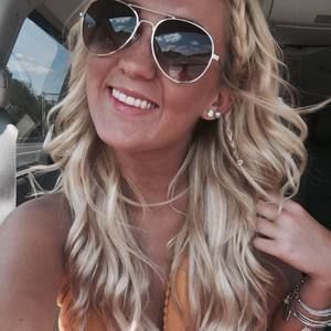 Meet your Posher, Carlee